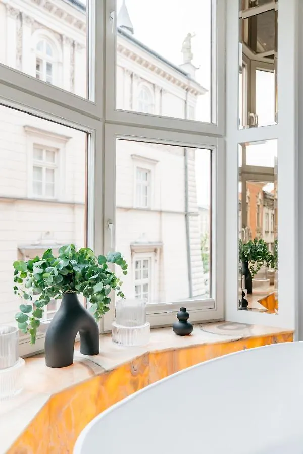 Crystal Lodge - Loftaffair Collection Krakow Apartment