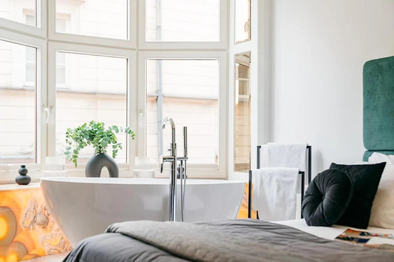 Crystal Lodge - Loftaffair Collection Krakow Apartment